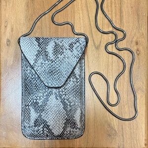 Street Level Snakeskin Crossbody Bag with Chain Strap